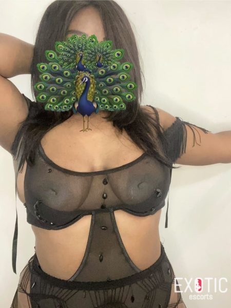 Serena Eduardo, escort in Morro Bento, Angola (photo 3)