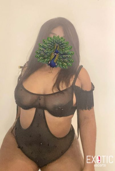 Serena Eduardo, escort in Morro Bento, Angola (photo 5)